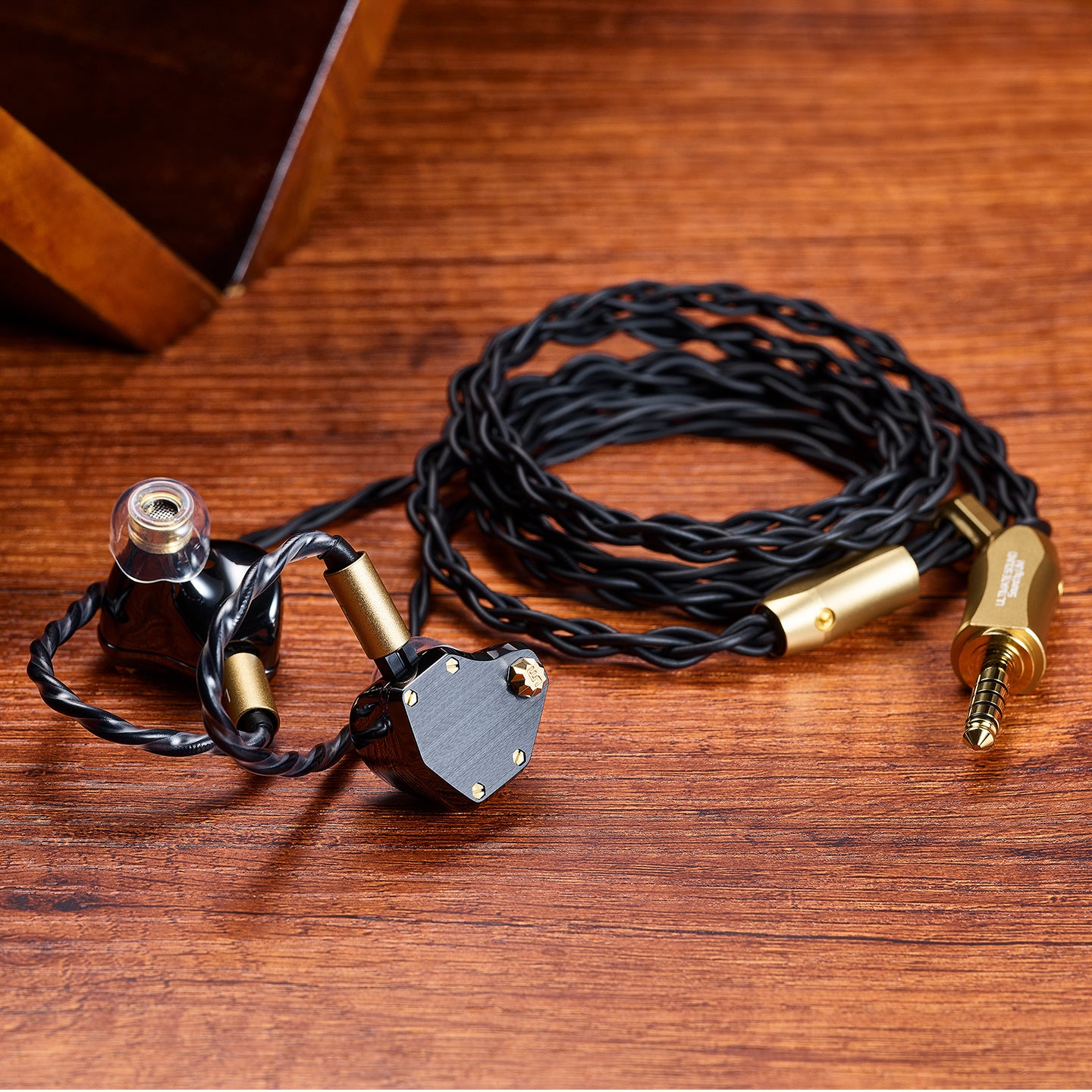 イヤホン UM Unique Melody Mest Jet Black Mest Jet Black – UM Unique Melody